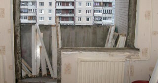 Демонтаж подоконного блока в Елабуге – услуги по доступным ценам от 1572 рублей