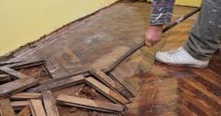 Демонтаж пола в квартире в Елабуге - Стоимость от 524 рублей | Сварной-Лбг